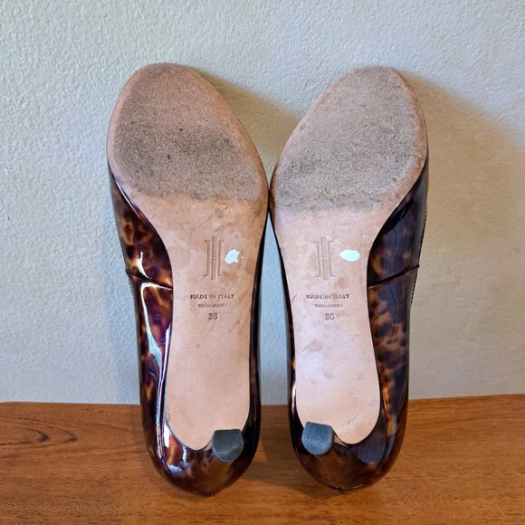 Chic Tortoiseshell Heels - Picture 9 of 11